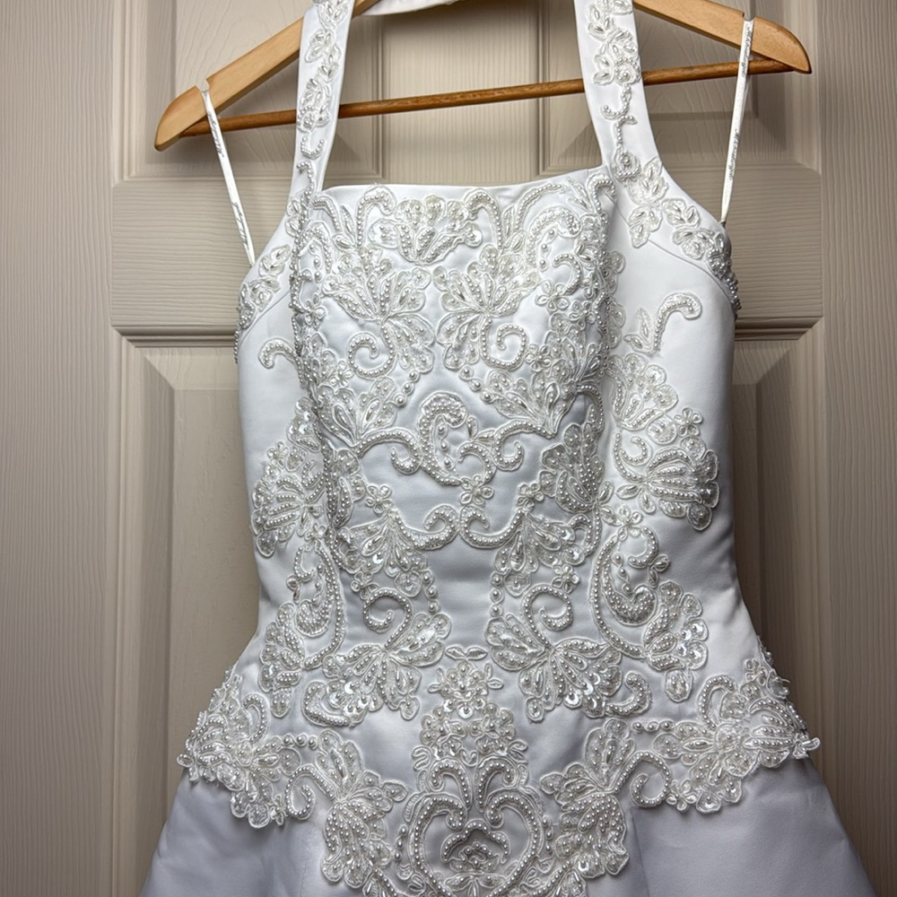 Michaelangelo White Beaded Halter Wedding Gown and Veil Sz 8